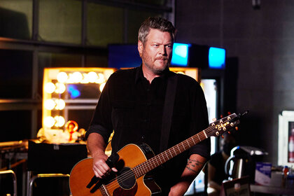 Blake Shelton standing backstage