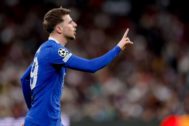 Mason Mount of Chelsea FC gestures on the field during a EUFA Champions League match