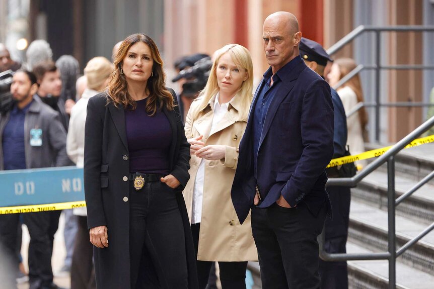 Captain Olivia Benson (Mariska Hargitay), Detective Amanda Rollins (Kelli Giddish), and Detective Elliot Stabler (Christopher Meloni) appear in Law & Order: Organized Crime.