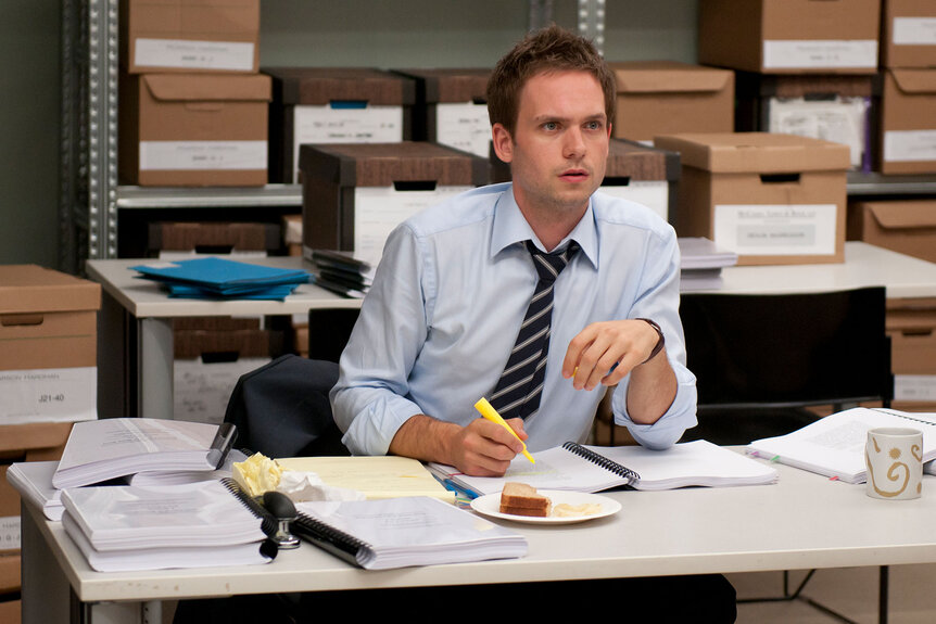 Mike Ross (Patrick J. Adams) appears in Season 1 Episode 3 of Suits