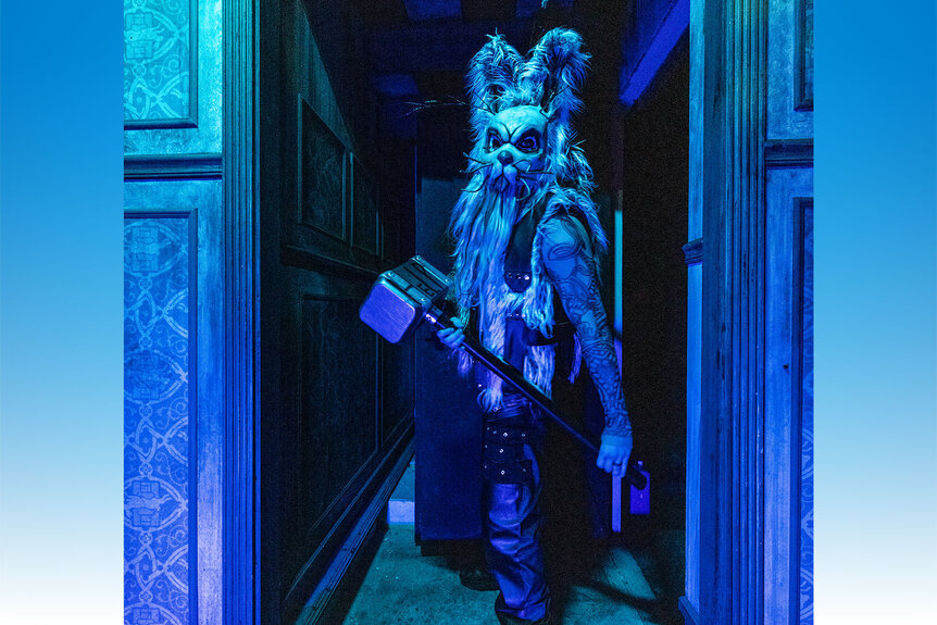 HHN Wyatt Sicks Maze 2